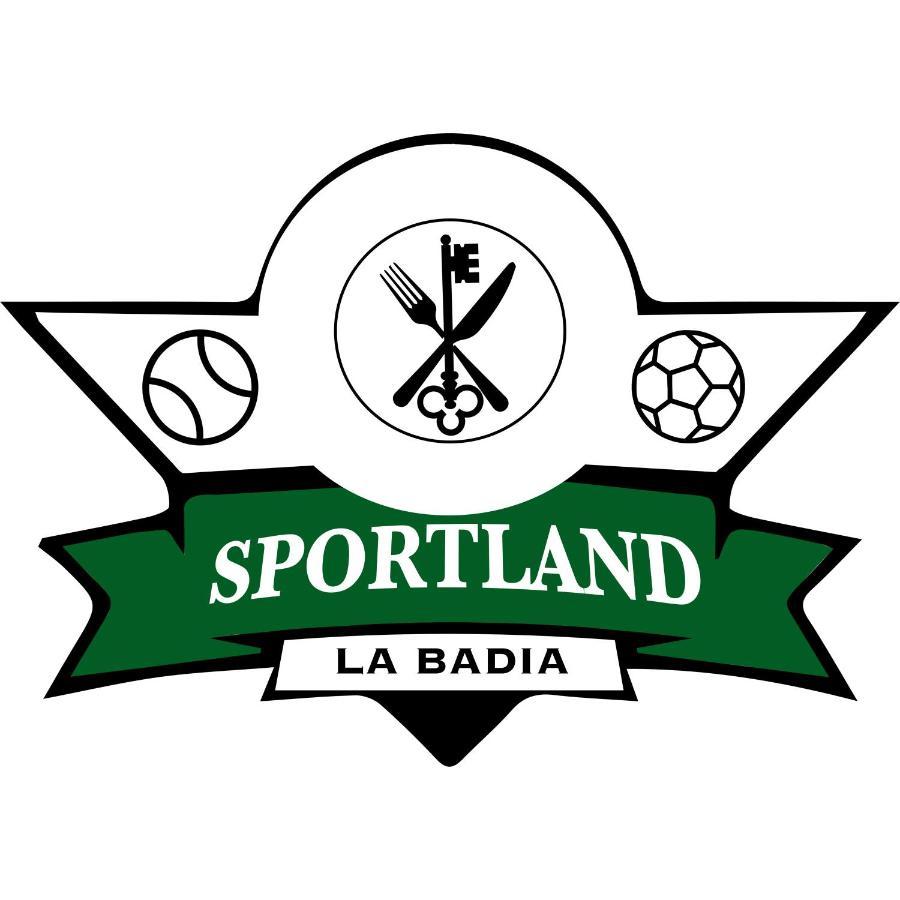 Sportland Hotel Коле Вал д'Елза Екстериор снимка