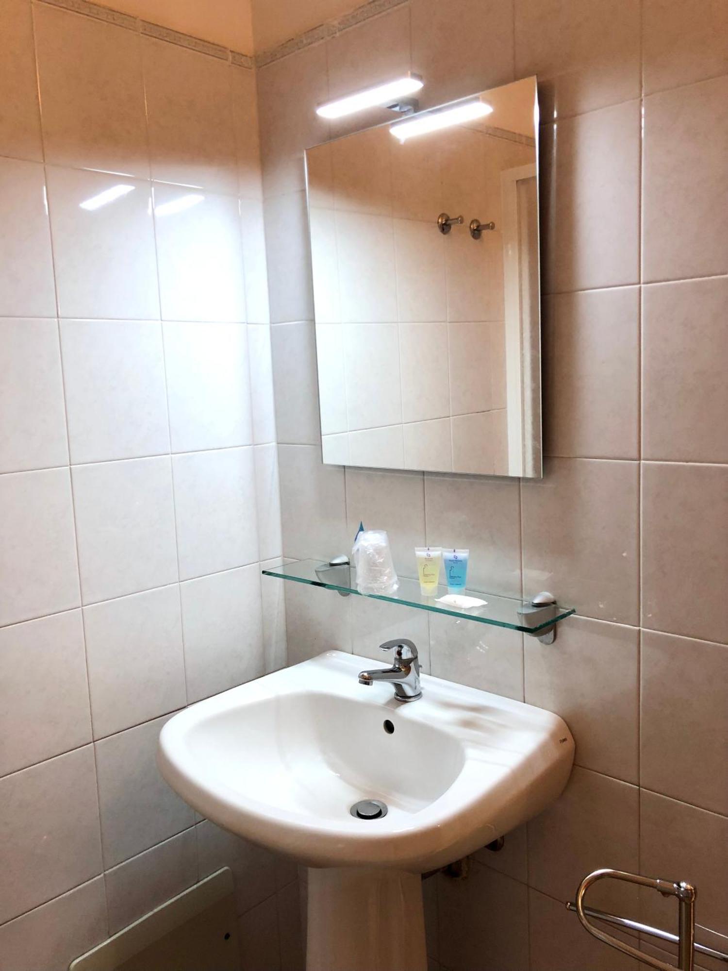 Sportland Hotel Коле Вал д'Елза Екстериор снимка